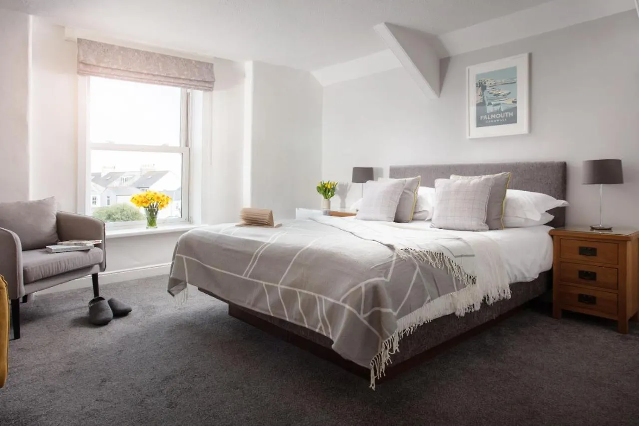 Gyllyngvase House 4* Falmouth