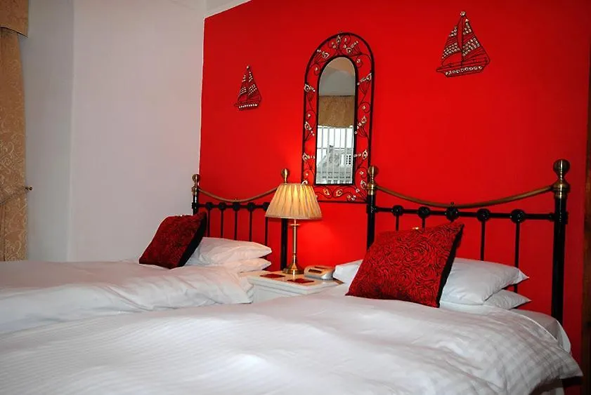 Pensionat Lugo Rock 4*