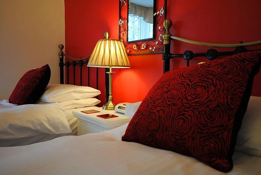 Lugo Rock Pensionat 4*