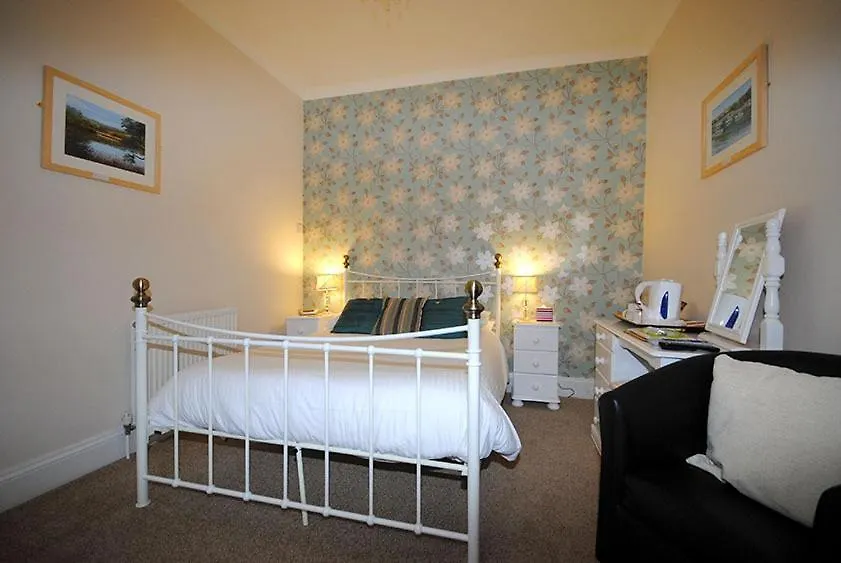 Lugo Rock 4* Falmouth