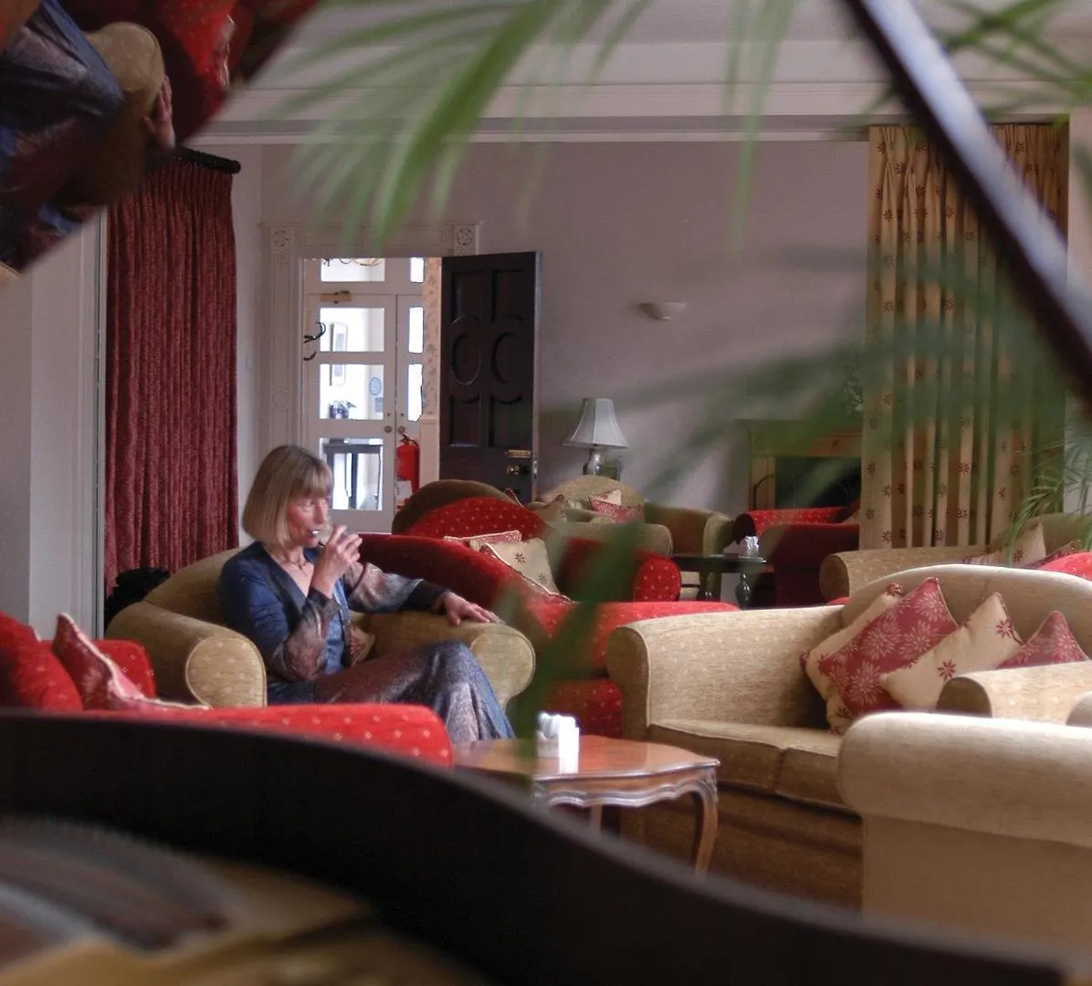Hotel Penmere Manor 3*