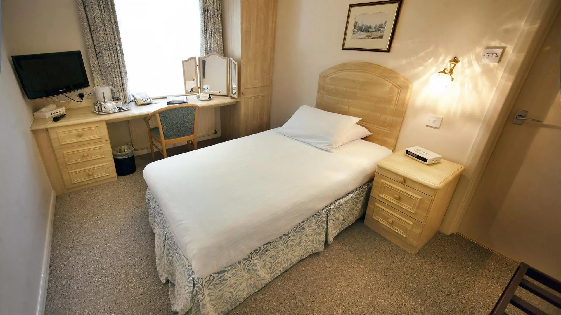 Hotel Penmere Manor 3*