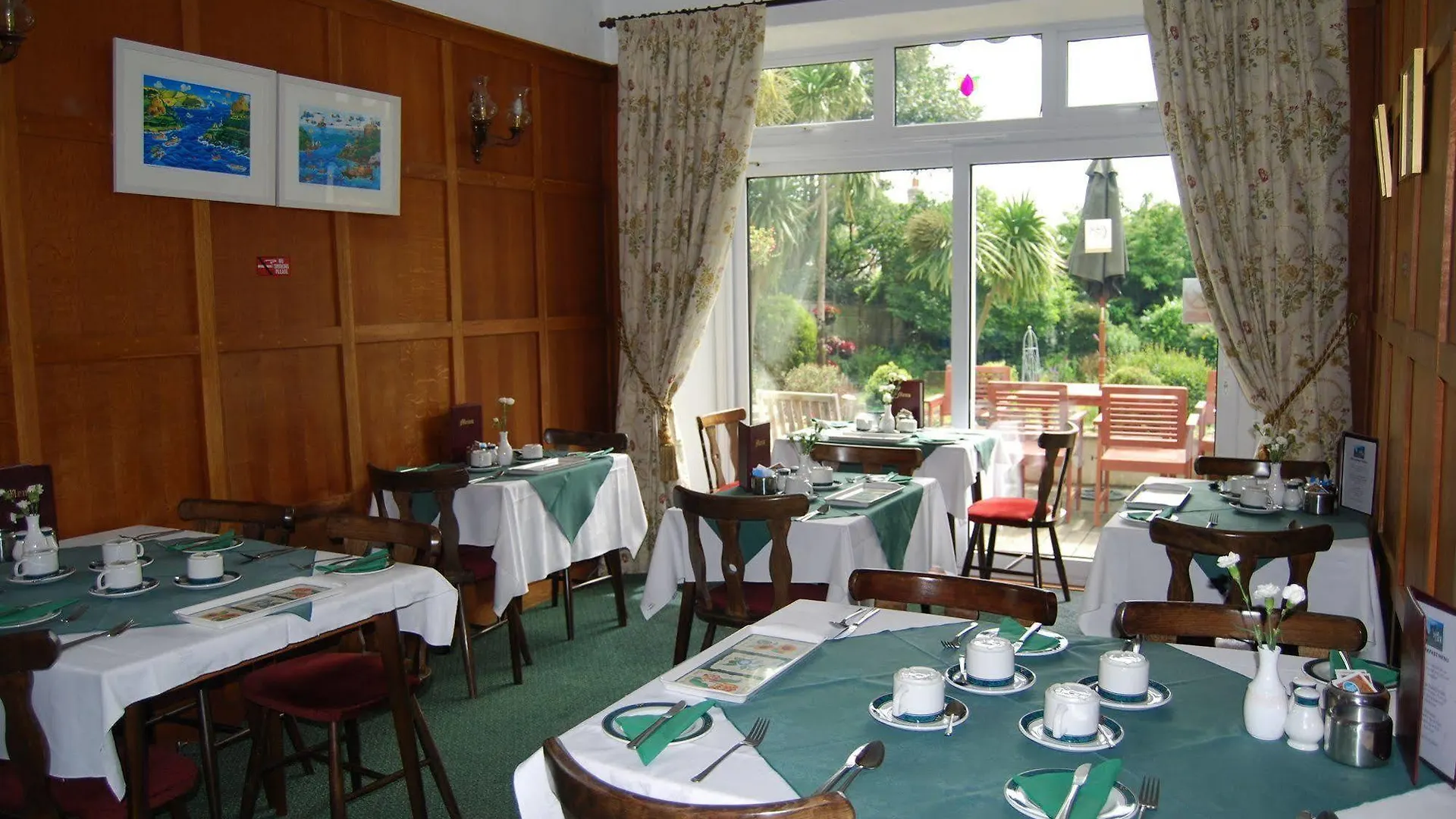 Tudor Court 酒店 法尔茅斯